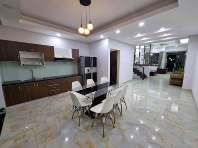 Аренда · 4 комн. · 120 м² · Quận Hải Châu, ул. Đa Phước