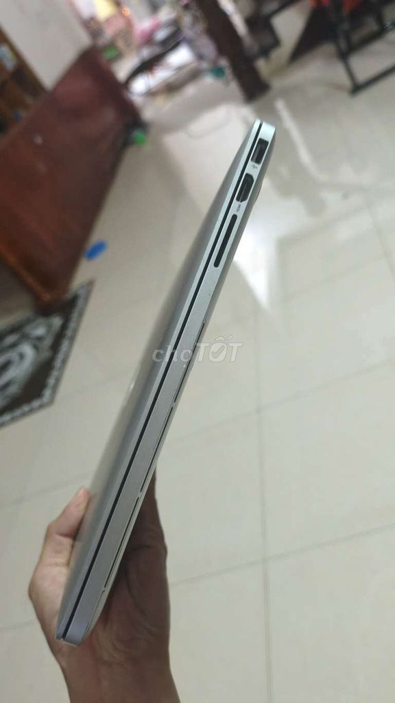 Apple MacBook Pro i7 16GB/256GB Bạc. Mua bán Laptop tại Thành phố Pleiku Gia Lai được đăng bởi Nếp hình 1