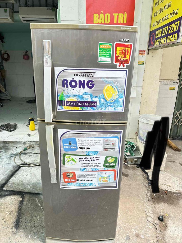 Tủ lạnh Sanyo 200 lít Nguyên zin. Mua bán Tủ lạnh tại Thành phố Biên Hòa Đồng Nai được đăng bởi Điện Lạnh Bá Trung hình 1