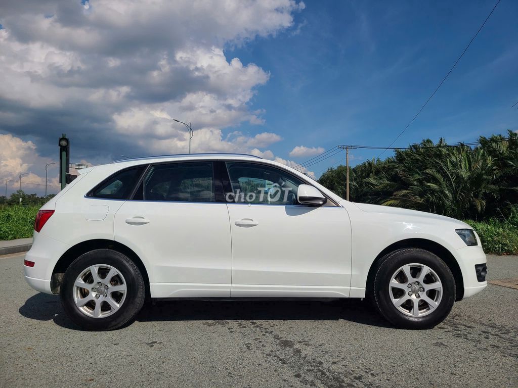 Audi Q5 2.0T Quattro 2011 - 116000 km. Mua bán Ô tô tại Quận 7 Tp Hồ Chí Minh được đăng bởi Hoàn Nguyễn Quốc hình 5