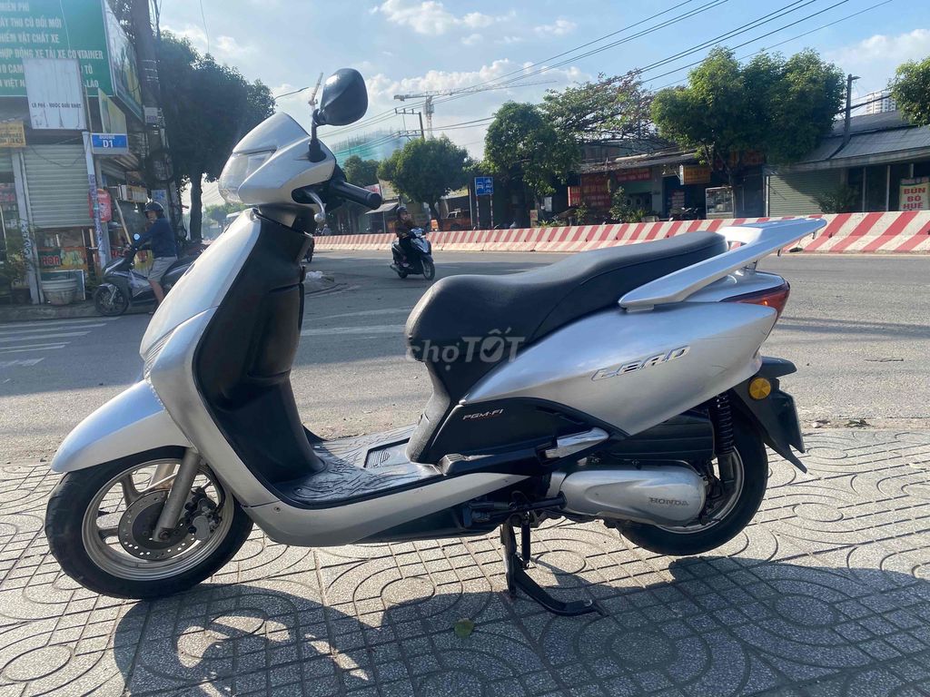 cần bán xe tay ga fi phun xăng điẹn tử. Mua bán Xe máy tại Thành phố Dĩ An Bình Dương được đăng bởi Đăng khoa hình 2