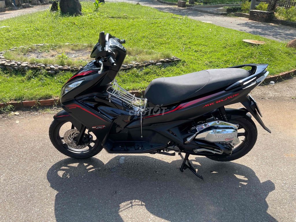 bán ablack mau den còn rat moi. Mua bán Xe máy tại Huyện Trảng Bom Đồng Nai được đăng bởi giàu hình 4