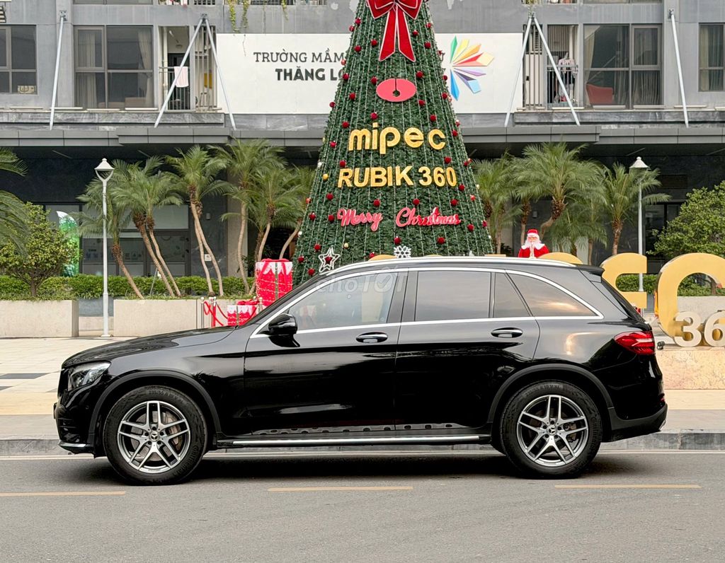 Mercedes GLC300 2018 Đen Kem. Mua bán Ô tô tại Quận Thanh Xuân Hà Nội được đăng bởi Nguyễn Tuấn Hoàng hình 18