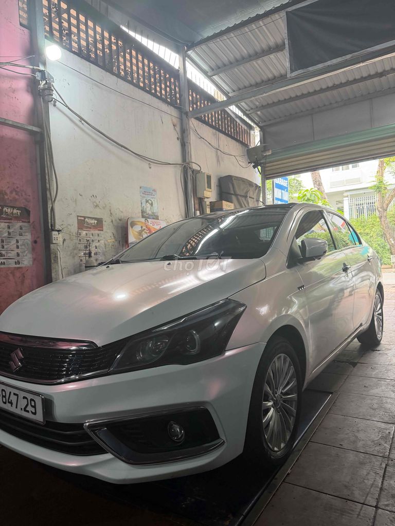 Седан Suzuki Ciaz Automatic белый