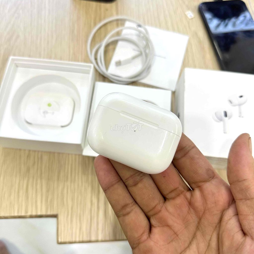 Tai nghe Apple AirPods Pro 2 Sạc Type C. Mua bán Tivi, Âm thanh tại Thành phố Biên Hòa Đồng Nai được đăng bởi Long Phụ Kiện hình 1