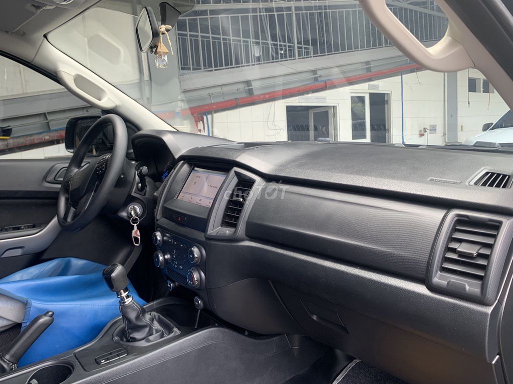 Ford Ranger 2019 XLS 2.2L 4x2 MT  1 chủ đi rất kỹ. Mua bán Ô tô tại Quận Tân Phú Tp Hồ Chí Minh được đăng bởi Trần Thành hình 7