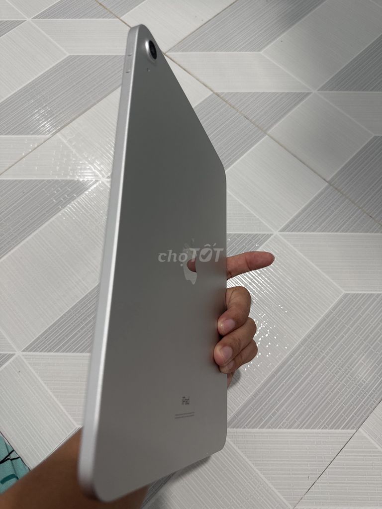 Apple iPad Gen 10 64GB Bạc Nguyên zin. Mua bán Máy tính bảng tại Huyện Châu Thành Tiền Giang được đăng bởi cao thủ Ẩn Danh hình 1