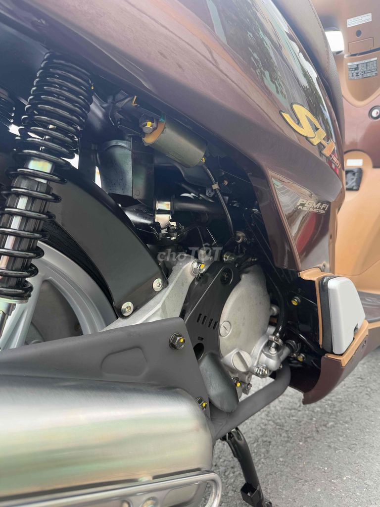 sh150 nhập ý 2008 xe bstp chính chủ. Mua bán Xe máy tại Quận 11 Tp Hồ Chí Minh được đăng bởi Phú Hào SH nhập ý shvn các dòng xe phổ thông  hình 9