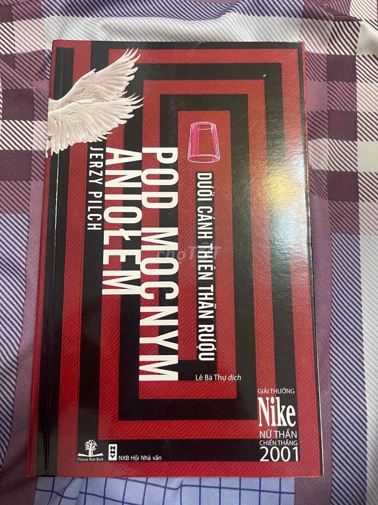 sách dưới cánh thiên thần rượu. Mua bán Sách tại Quận Phú Nhuận Tp Hồ Chí Minh được đăng bởi NestTea hình 1