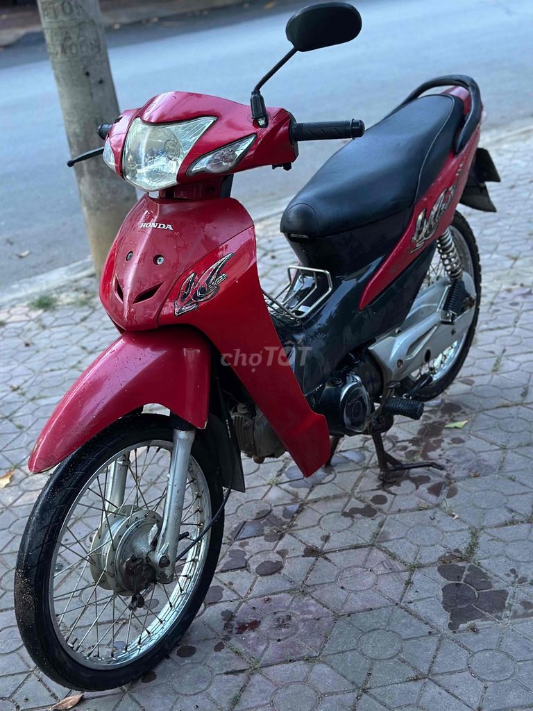 Wave máy móc êm ru mọi chức năng hoạt động tốt. Mua bán Xe máy tại Thành phố Quảng Ngãi Quảng Ngãi được đăng bởi Hien hình 7