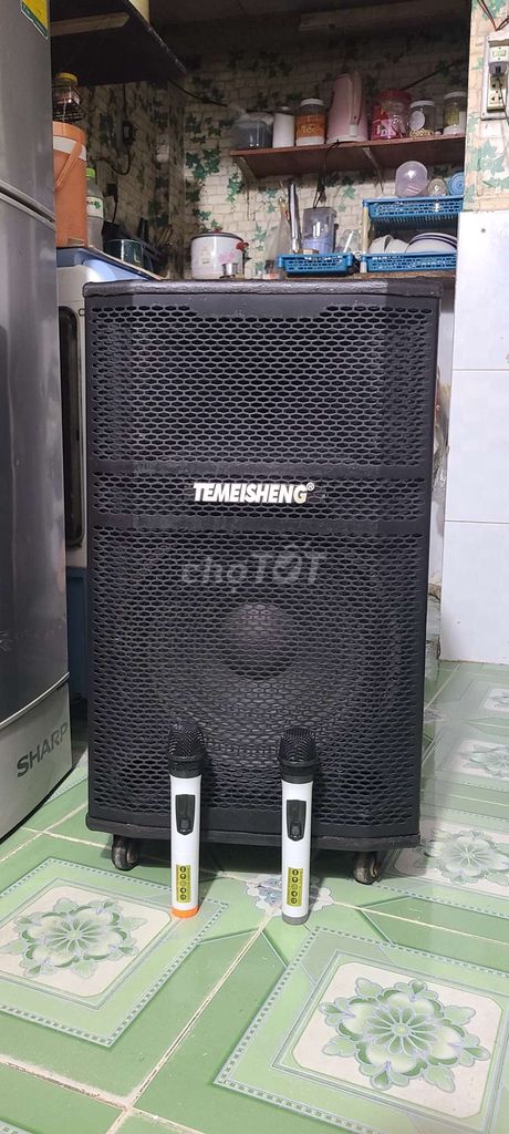 Loa kéo thùng gỗ bass 40 + 2micro hát rất hay 1tr7