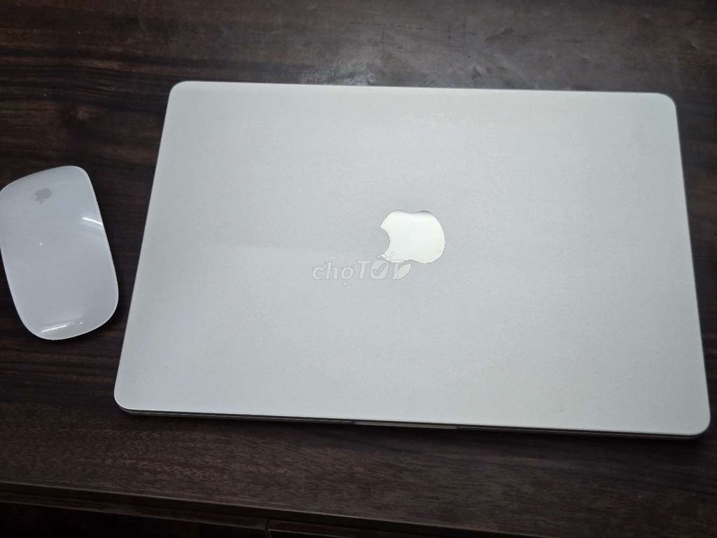 Apple Macbook Air M2 Bạc Like New. Mua bán Laptop tại Quận Nam Từ Liêm Hà Nội được đăng bởi Long Trinh Hoang hình 1