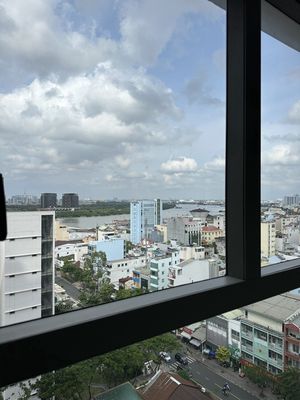 Bán nhanh CH 1 PN riêng Saigon Royal - nhà trống
