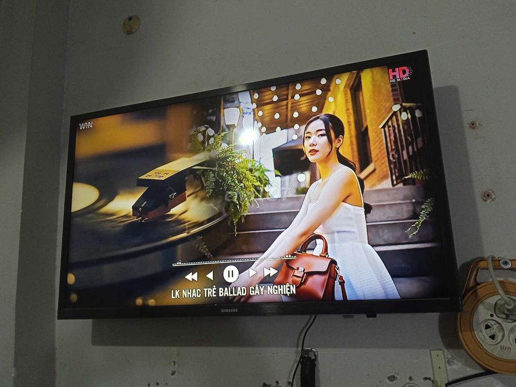 bé về quê tl tivi Samsung 32in Sài wifi. Mua bán Tivi, Âm thanh tại Thành phố Thuận An Bình Dương được đăng bởi Đức Tạo  hình 1