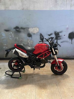 moto Ducati zin nguyên bản.bs binh dương