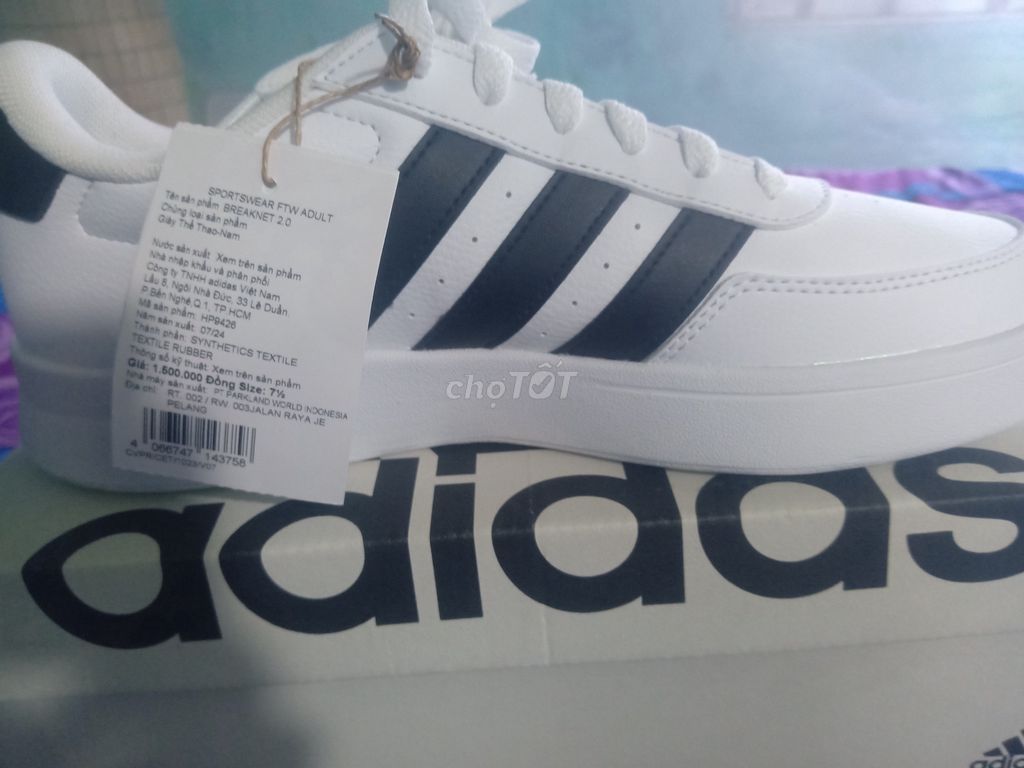 adidas - size 41 chính hãng mới 100%