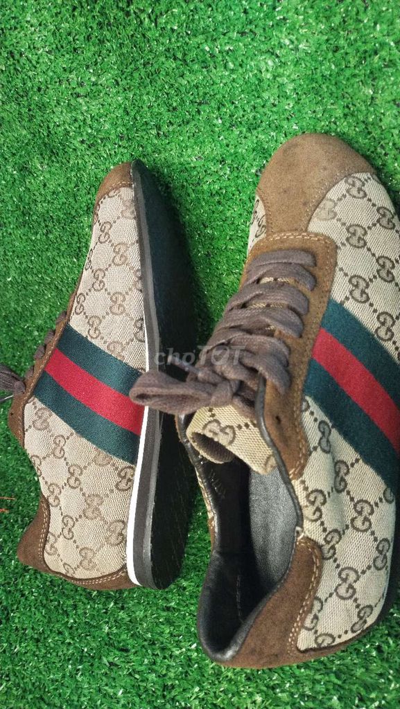 Gucci size 41