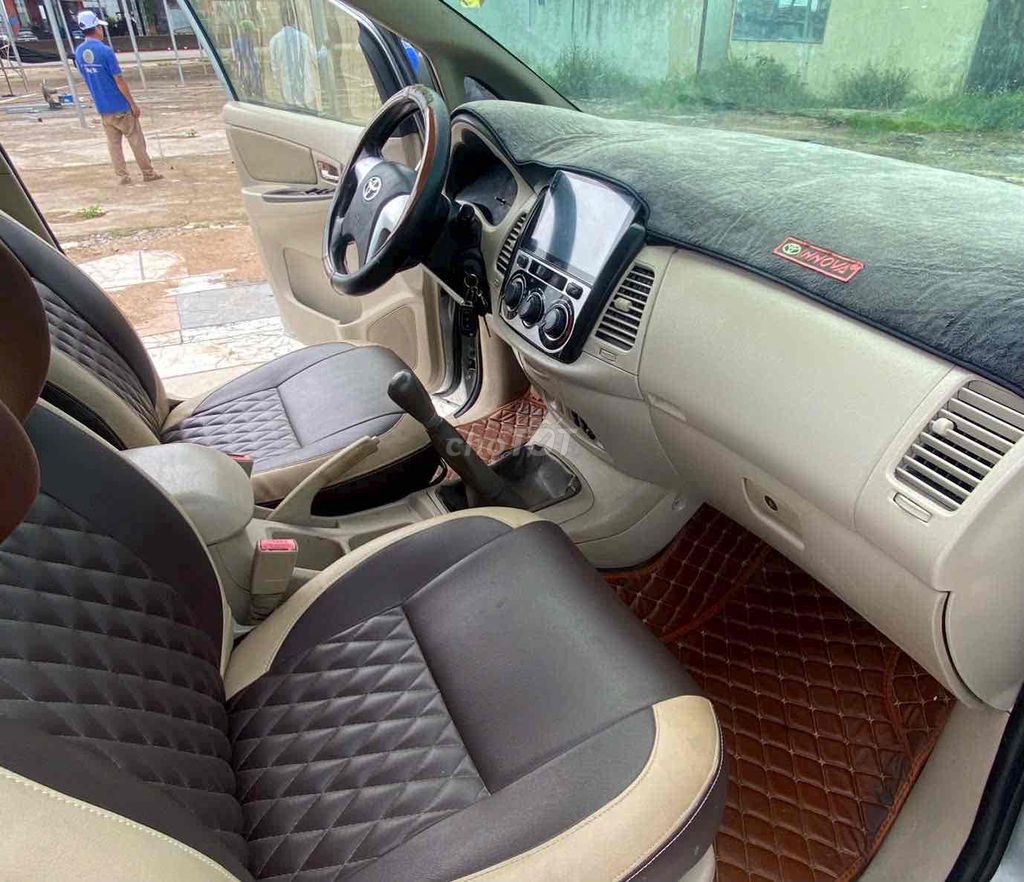 Toyota Innova 2016 2.0E sạch đẹp fun đồ chơi. Mua bán Ô tô tại Huyện Tánh Linh Bình Thuận được đăng bởi Thiện LK hình 5