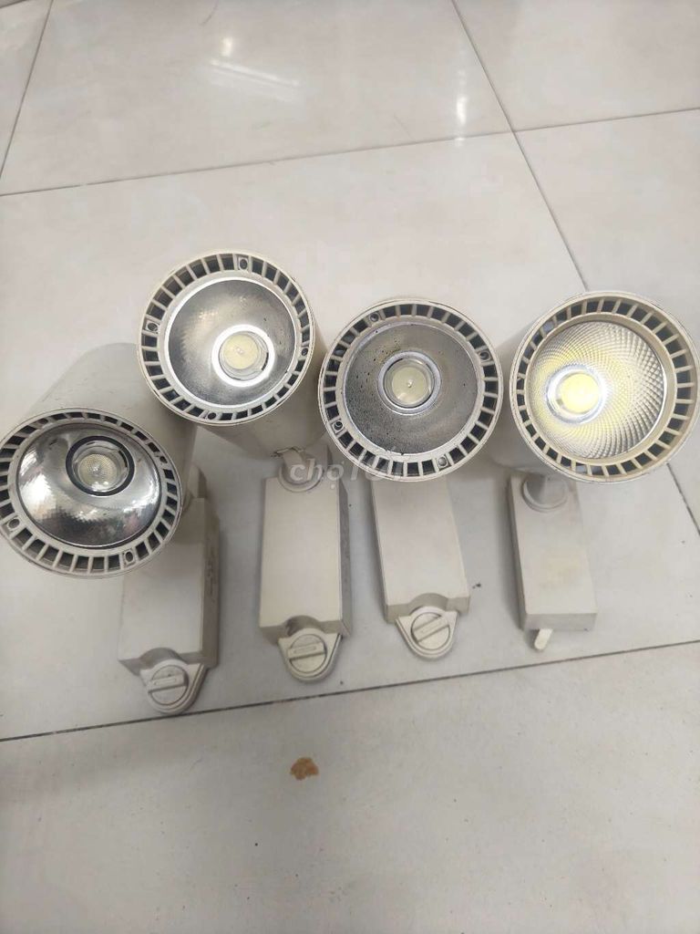Đèn LED 20W Trắng Đã sử dụng. Mua bán Đèn tại Quận 8 Tp Hồ Chí Minh được đăng bởi cường  hình 1