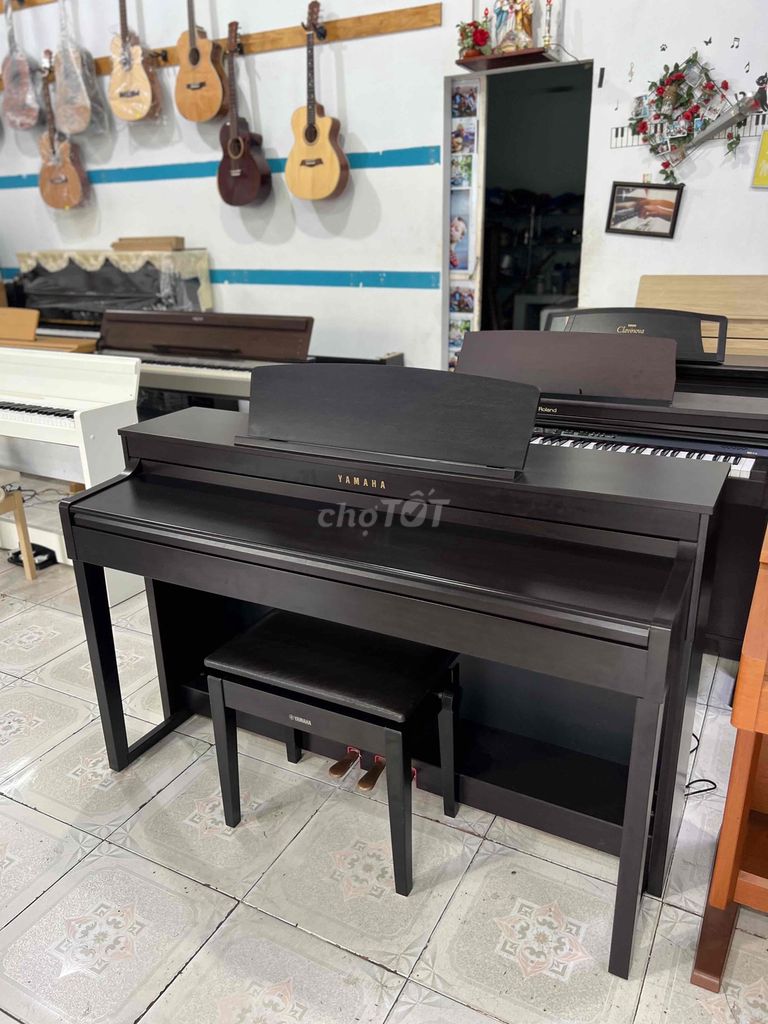 Piano Yamaha CLP440