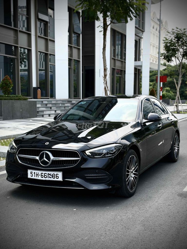 Mercedes-Benz C200 Avantgarde Plus 2022 Бензин