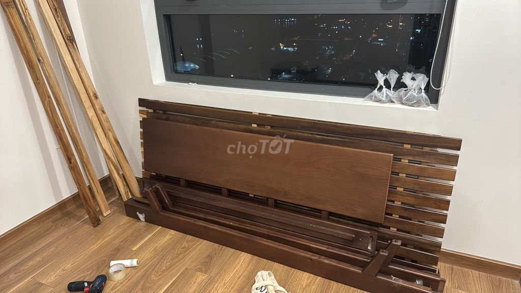 Giường gỗ tần bì 1m6x2m. Mua bán Giường, chăn ga gối nệm tại Quận 7 Tp Hồ Chí Minh được đăng bởi Hieu Duong hình 3
