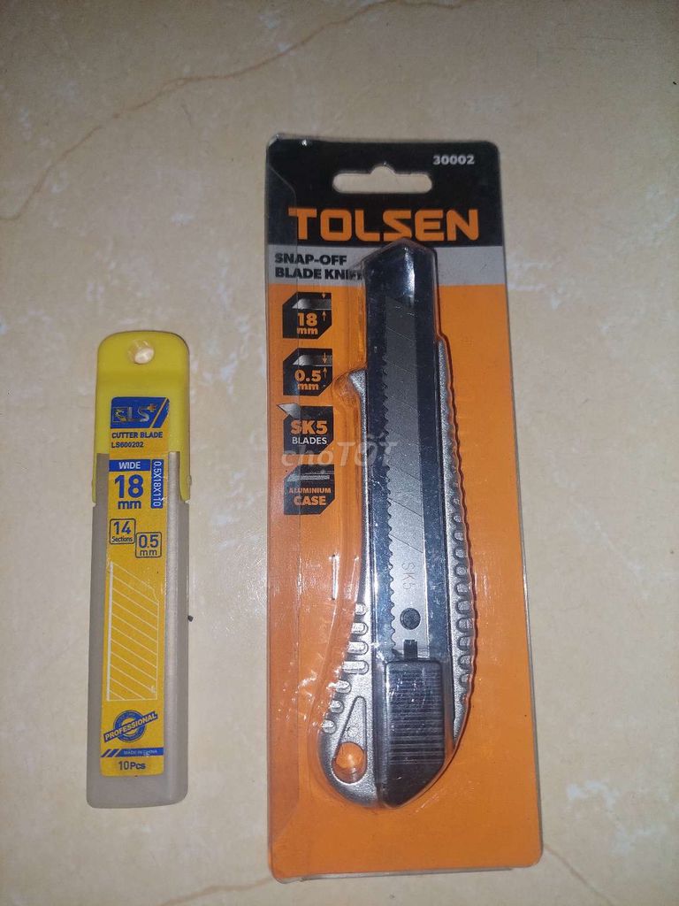 Dao rọc giấy Tolsen Nhôm 18mm SK5. Mua bán Đồ dùng văn phòng tại Thành phố Thủ Đức Tp Hồ Chí Minh được đăng bởi người quận 2 hình 1