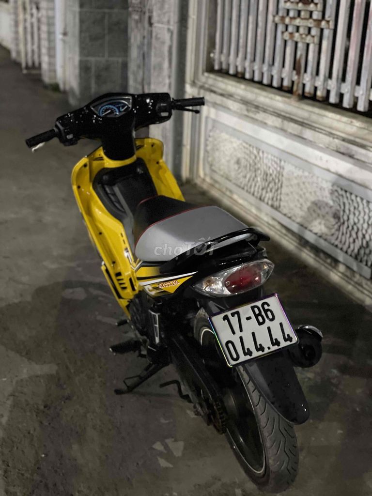 Yamaha Exciter Vàng đen. Mua bán Xe máy tại Huyện Thái Thụy Thái Bình được đăng bởi Phạm Quý hình 1