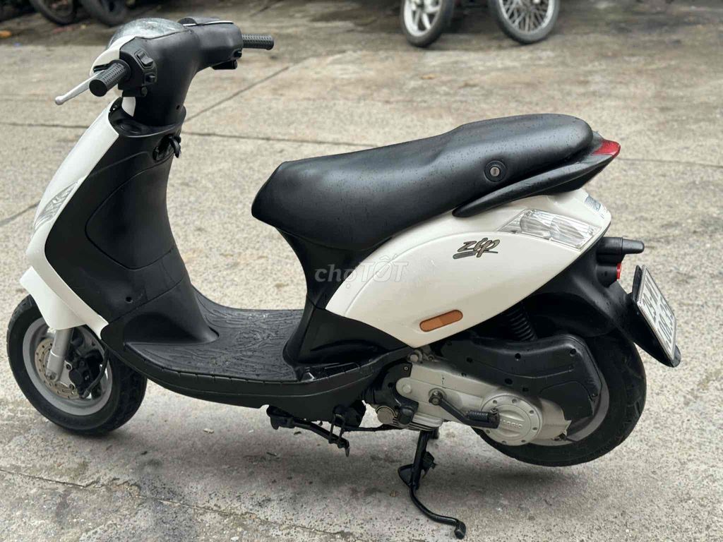 piaggio zip 100 trắng. xe đẹp chạy ít máy nguyên. Mua bán Xe máy tại Quận Nam Từ Liêm Hà Nội được đăng bởi Cường nguyễn hình 2