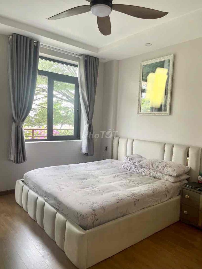 Cần Bán Nhà Mặt Tiền Đường Hoa Phú Nhuận 4 Tầng. Mua bán Nhà ở tại Quận Phú Nhuận Tp Hồ Chí Minh được đăng bởi thuỷ tiên hình 4