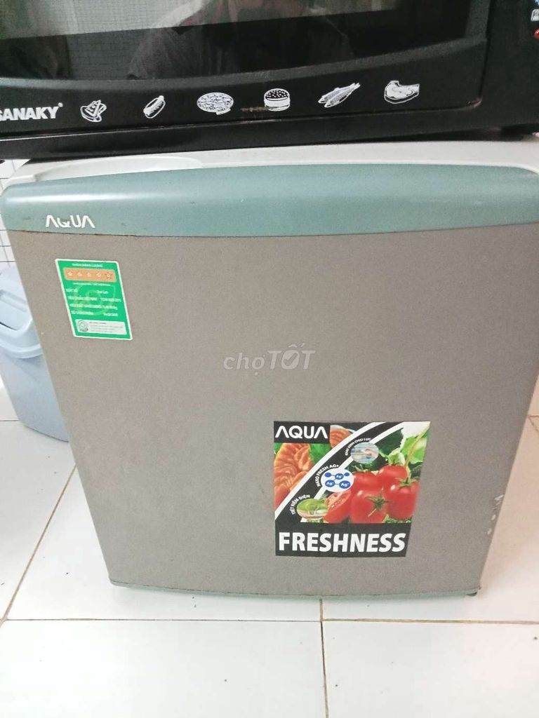 Tủ lạnh mini Aqua Xám. Mua bán Tủ lạnh tại Quận 7 Tp Hồ Chí Minh được đăng bởi Hoàng Long Ngô hình 1