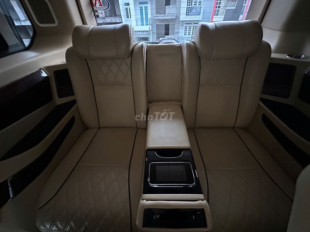 Ford Tourneo Limousine 2020 bảo hành 2026, vay 75%. Mua bán Ô tô tại Quận Tân Phú Tp Hồ Chí Minh được đăng bởi Đức hình 10