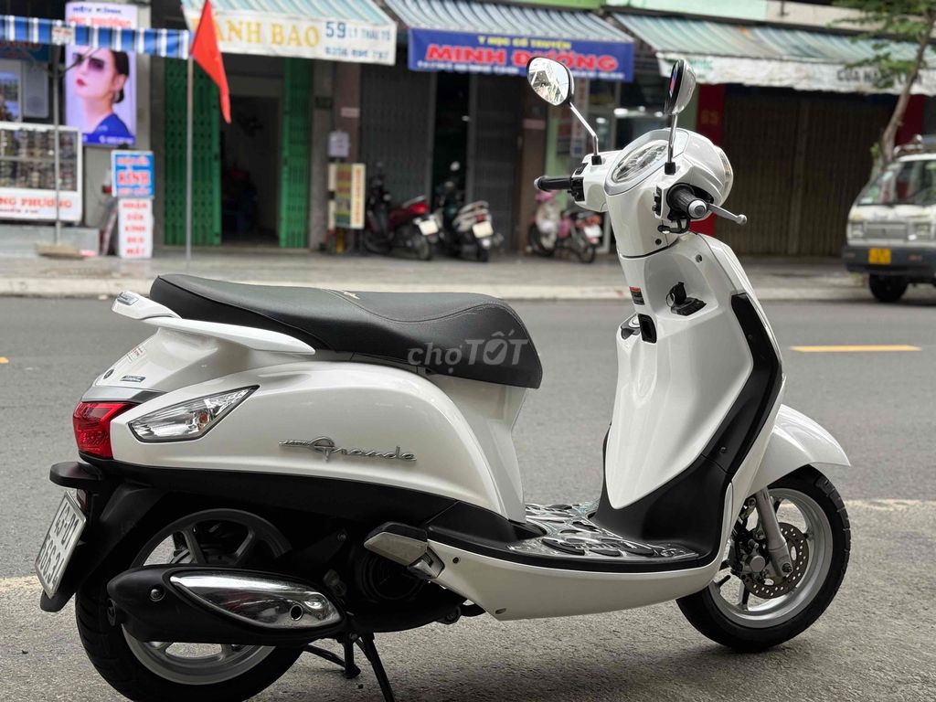 Grande bản màu trắng nguyên rin. Mua bán Xe máy tại Quận Thanh Khê Đà Nẵng được đăng bởi Cửa Hàng Xe Máy Lê Được hình 5
