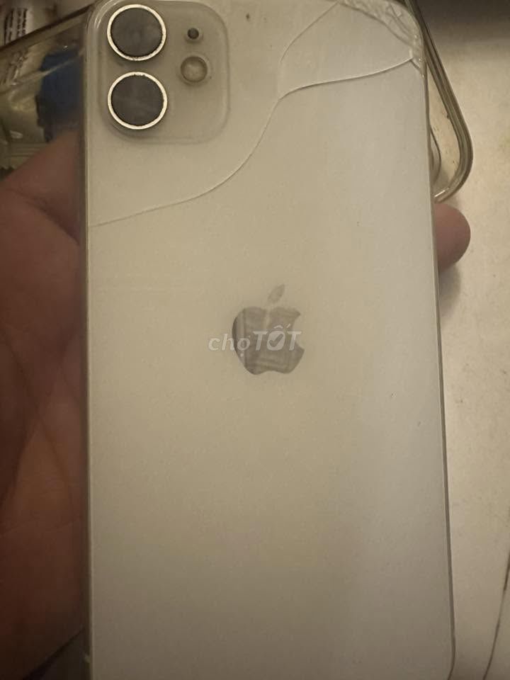 Apple iPhone 11 64GB Trắng Vỏ kính sau nứt, pin 75%. Mua bán Điện thoại tại Quận 1 Tp Hồ Chí Minh được đăng bởi Hội Đồ Điện Tử hình 1