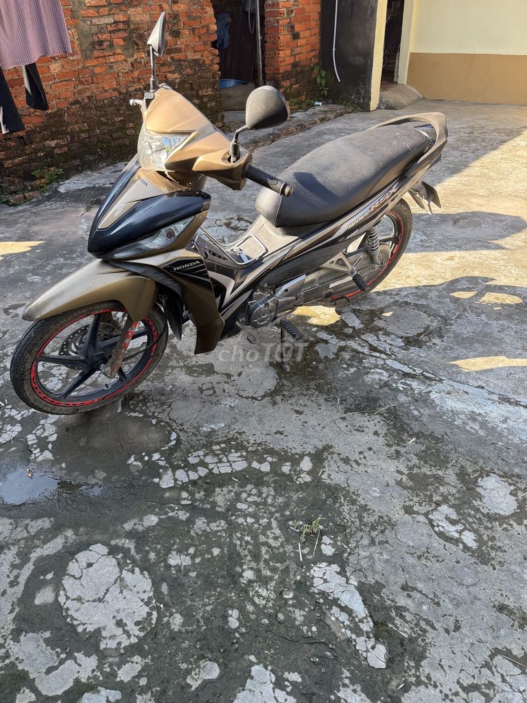 Chính chủ cần tiền bán xe,honđa weve rsx 125. Mua bán Xe máy tại Thành phố Thanh Hóa Thanh Hóa được đăng bởi Duong Le hình 2