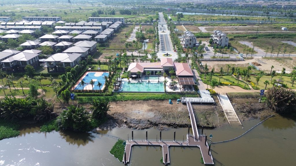 Dinh thự ven sông WATERPOINT 580-600 m2- Sẽ tăng giá cao - 29 tỷ. Mua bán nhà ở tại Huyện Bến Lức Long An được đăng bởi Nguyễn Đức Thành hình 1
