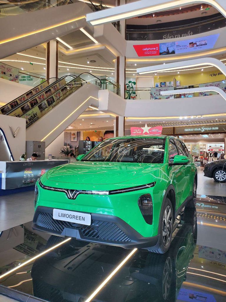 LIMO GREEN 2025  CHÍNH SÁCH GIẢM GIÁ XĂNG ĐIỆN. Mua bán Ô tô tại   được đăng bởi Cường Kupro VINFAST hình 5