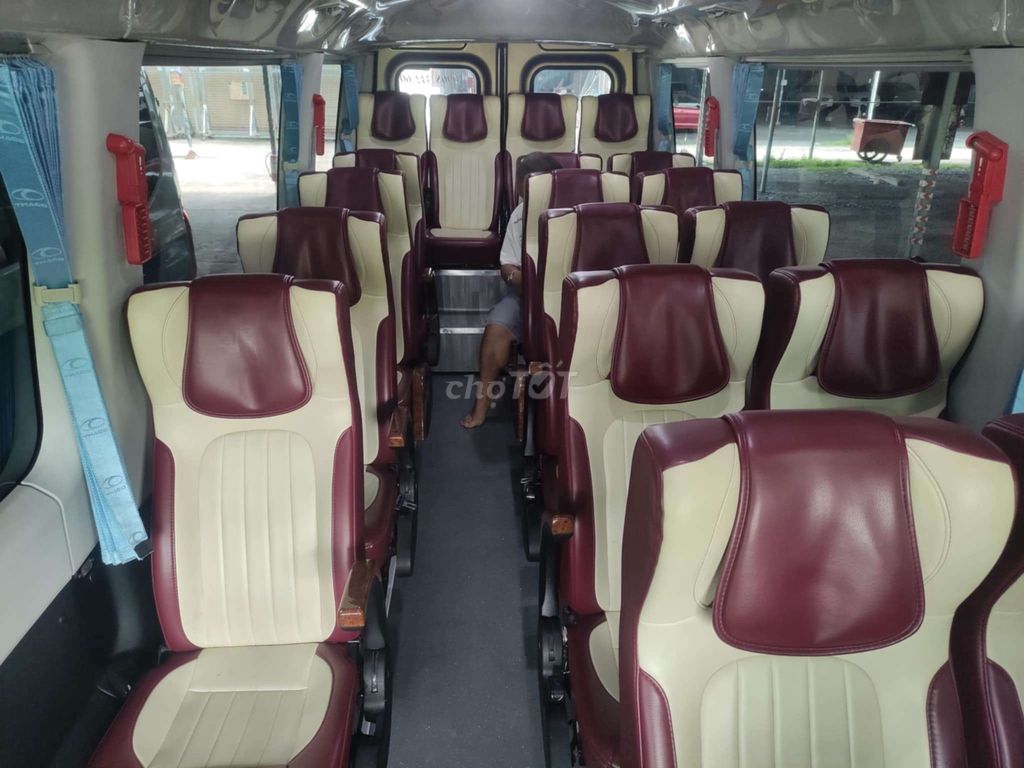 Xe khách Iveco Daily Plus 19 chỗ. Mua bán Phương tiện khác tại Huyện Nhà Bè Tp Hồ Chí Minh được đăng bởi Huỳnh Tấn Kha hình 5