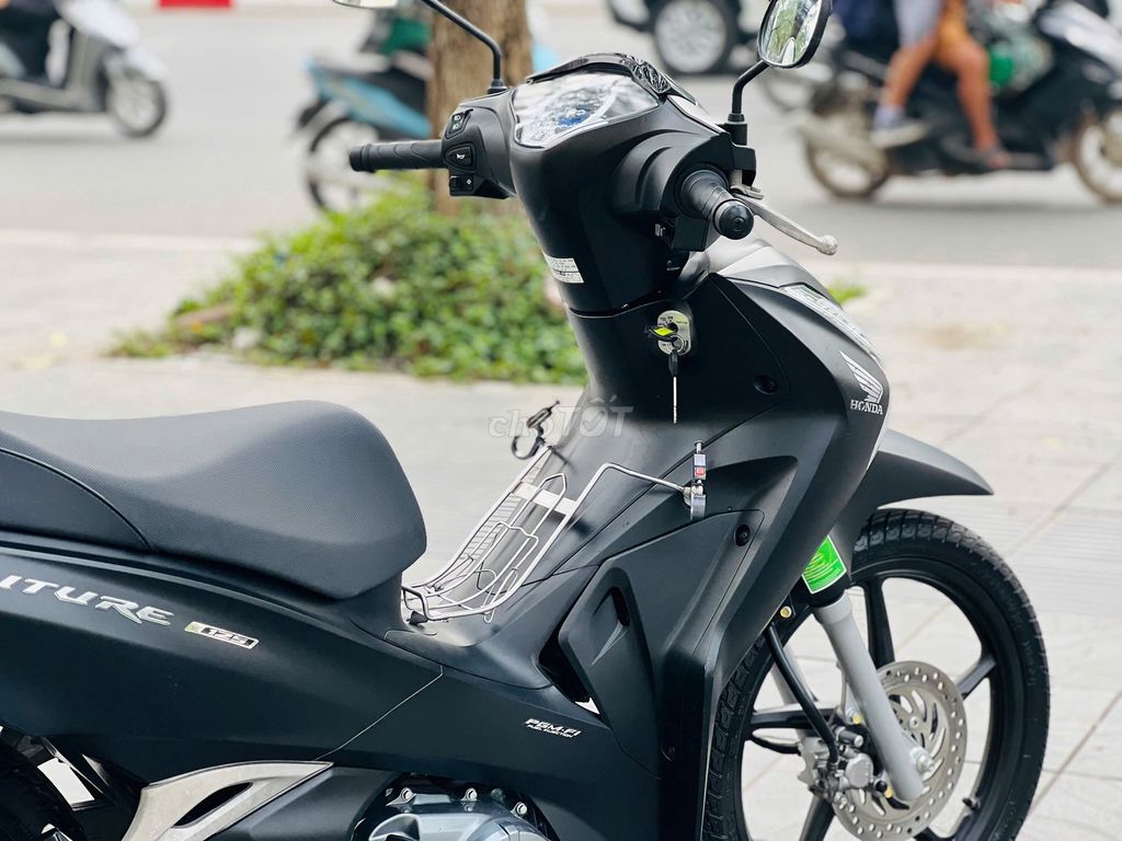 HONDA FUTURE ĐEN FI  MÁY NGUYÊN  BIỂN 29. Mua bán Xe máy tại Quận Nam Từ Liêm Hà Nội được đăng bởi HẢI ĐĂNG hình 4