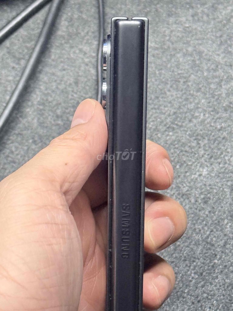 Samsung Z Fold 5 512GB Xám Đã qua sử dụng Việt Nam. Mua bán Điện thoại tại Quận Tân Bình Tp Hồ Chí Minh được đăng bởi Minh Quân hình 1