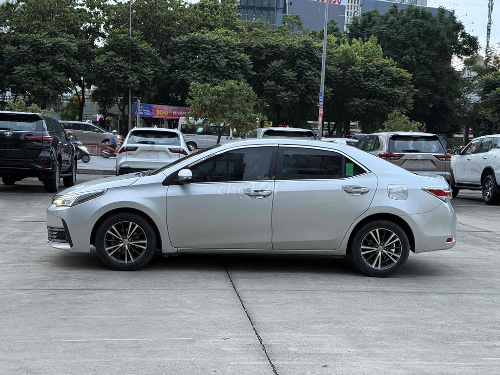 Toyota Corolla Altis 2019 1.8G AT - Xe Cũ Tại Hãng. Mua bán Ô tô tại Quận Bình Thạnh Tp Hồ Chí Minh được đăng bởi Công Sang hình 7