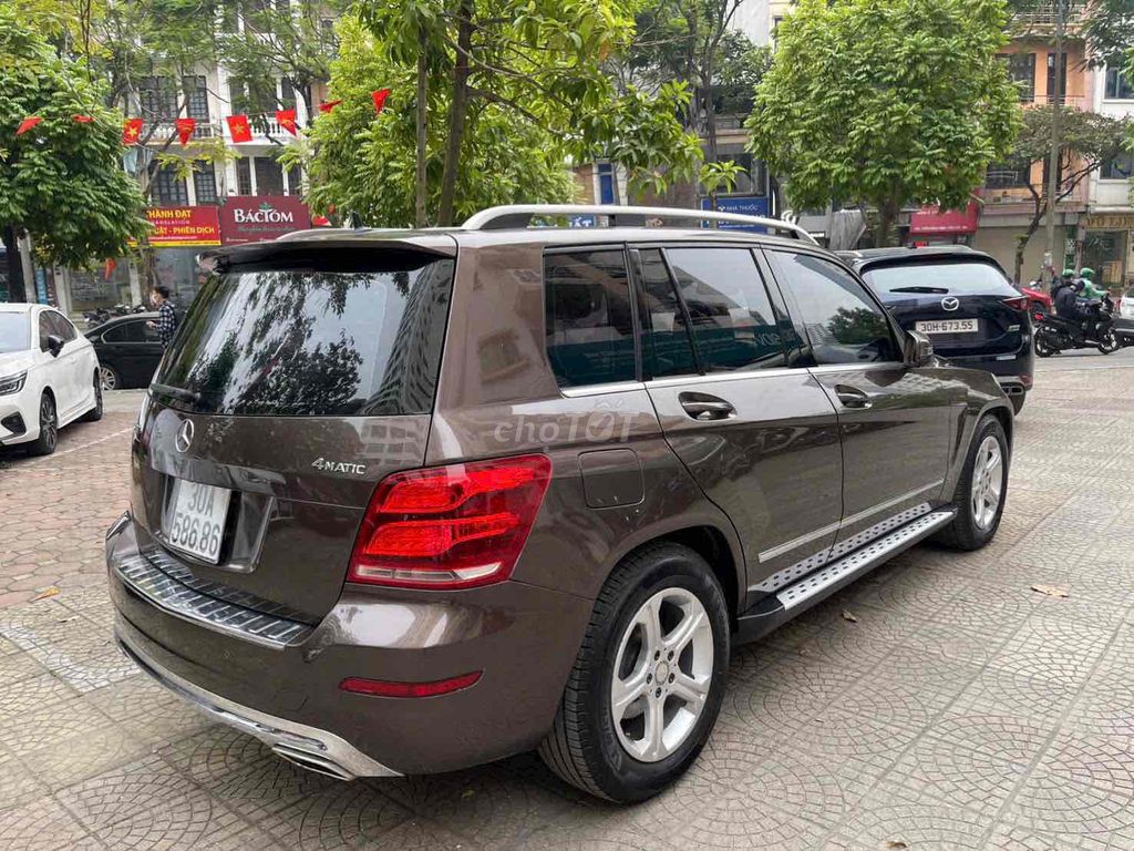 Mercedes Benz GLK Class 2014 250 4MATIC - 77000 km. Mua bán Ô tô tại Quận Cầu Giấy Hà Nội được đăng bởi Nguyễn mạnh trường hình 4