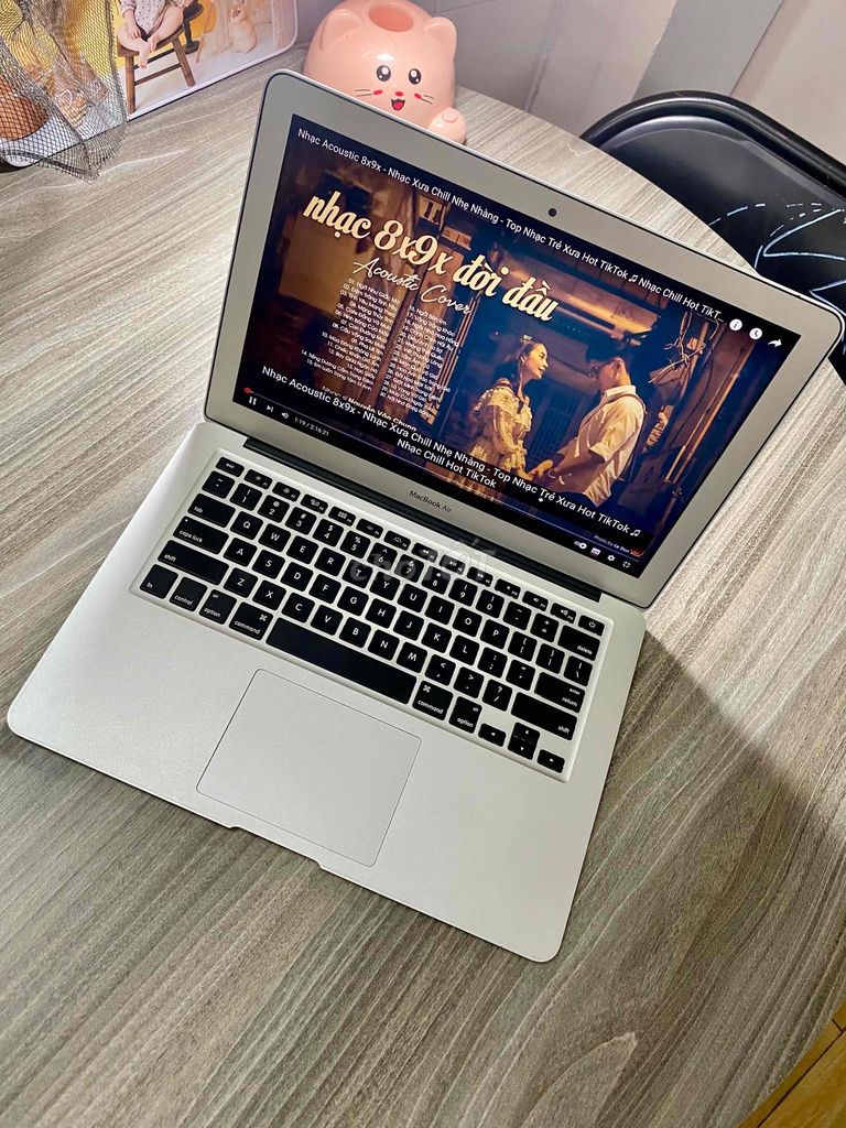 Thanh lý Macbook Air 2015 Core i7 keng 99%