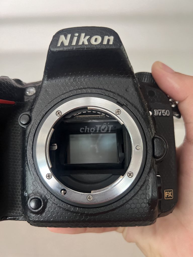 Nikon D750 (QSD)