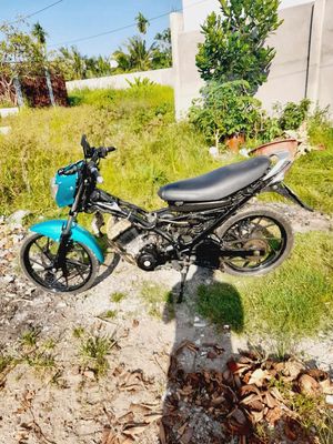 Suzuki Satria màu Xanh ngọc