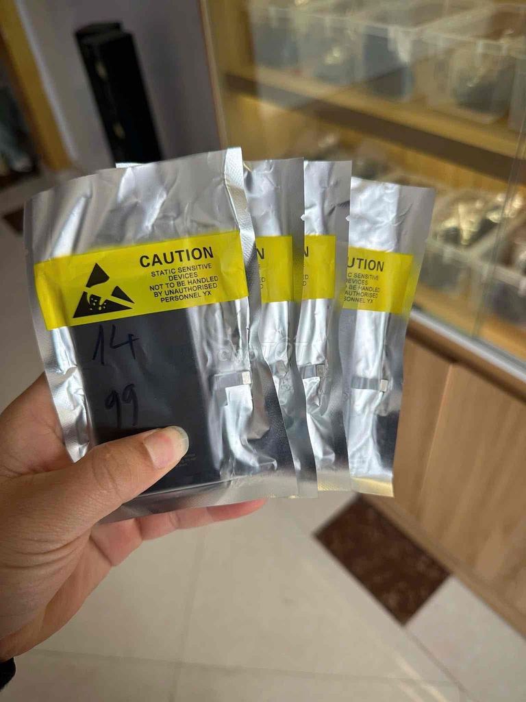 Pin zin iphone chính hãng và bóc máy. Mua bán Linh kiện (RAM, Card...) tại Huyện Long Thành Đồng Nai được đăng bởi Đức Nguyễn hình 1