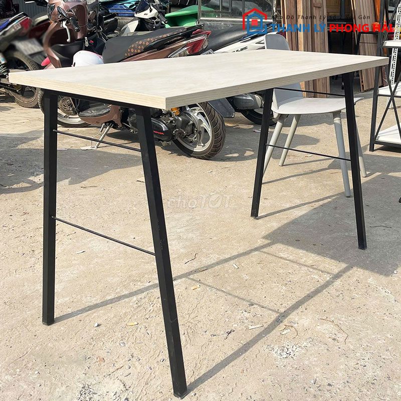 Bàn Làm Việc gỗ MDF 1m2 Đã Dùng Đẹp 90%. Mua bán Bàn ghế tại Quận Phú Nhuận Tp Hồ Chí Minh được đăng bởi thanh lý phong hải  hình 1