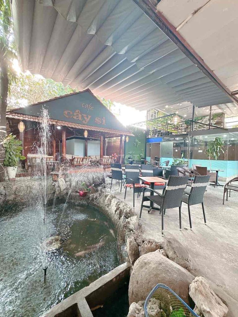 Sang quán cafe sân vườn khu Lê Văn Quới