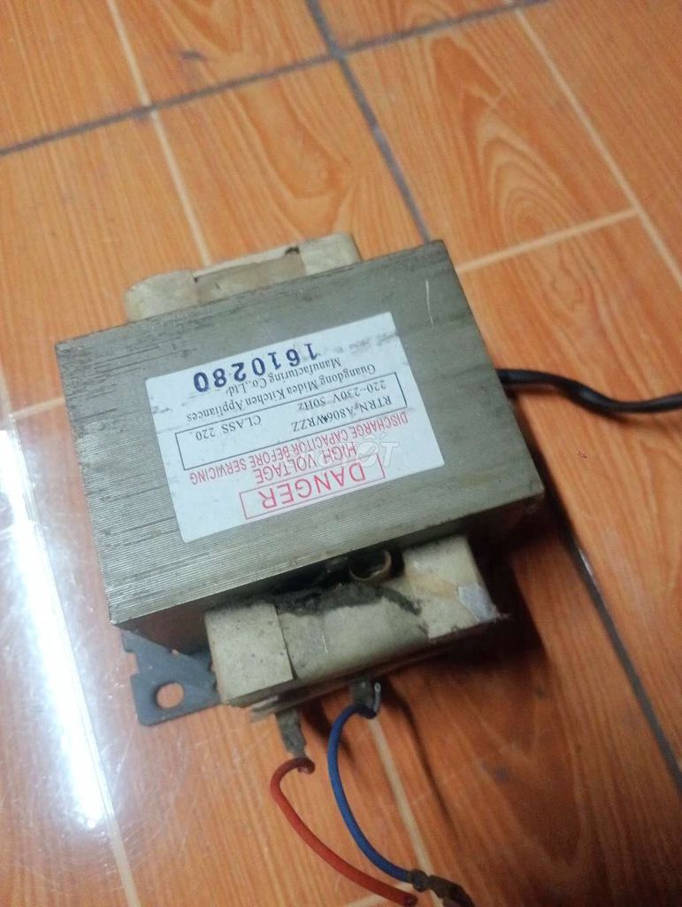 Biến áp Midea RTRN-A806WRZZ 220-230V. Mua bán Bếp, lò, đồ điện nhà bếp tại Thành phố Thủ Đức Tp Hồ Chí Minh được đăng bởi truong hoang hình 1