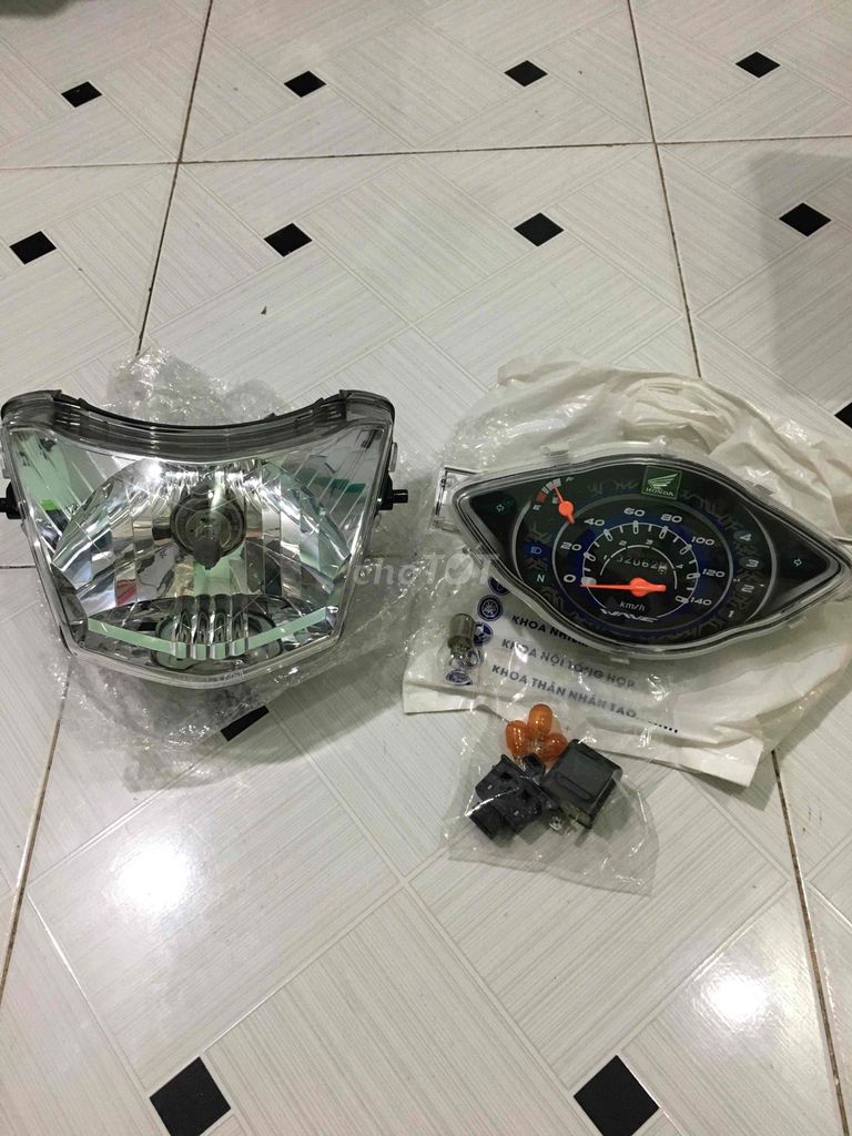 Dọn nhà ko dùng nên cần để lại cho AE. Mua bán Phụ tùng xe tại Thành phố Biên Hòa Đồng Nai được đăng bởi Long Phạm hình 5